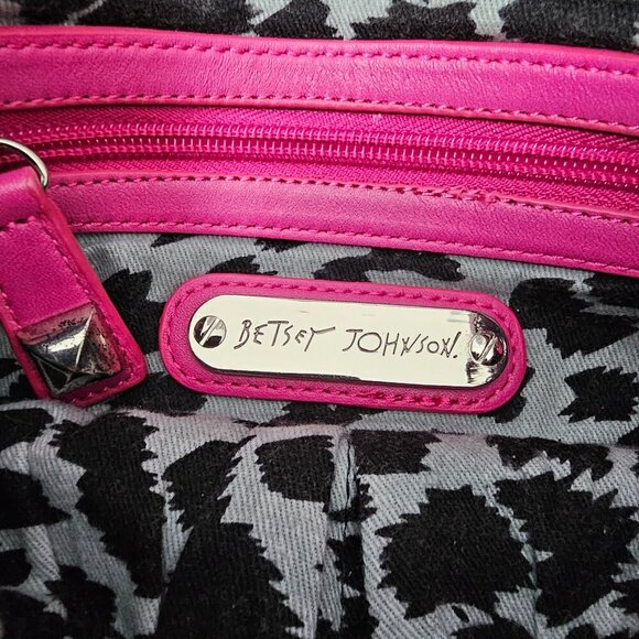 Betsey Johnson Studded Skull Cow Leather Clutch Pink Y2K Satchel Bag - Picture 2 of 10